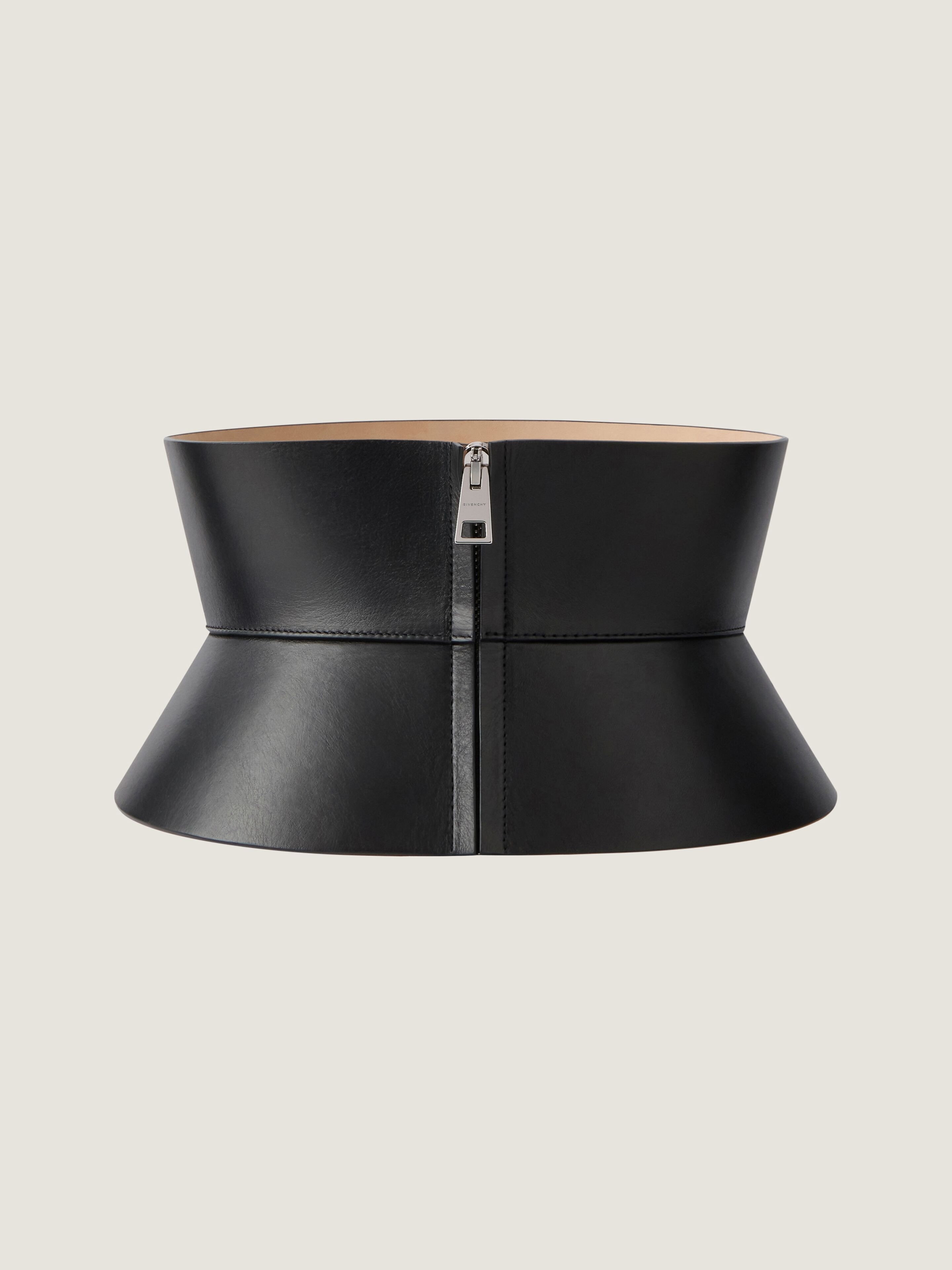 Corset belt in leather